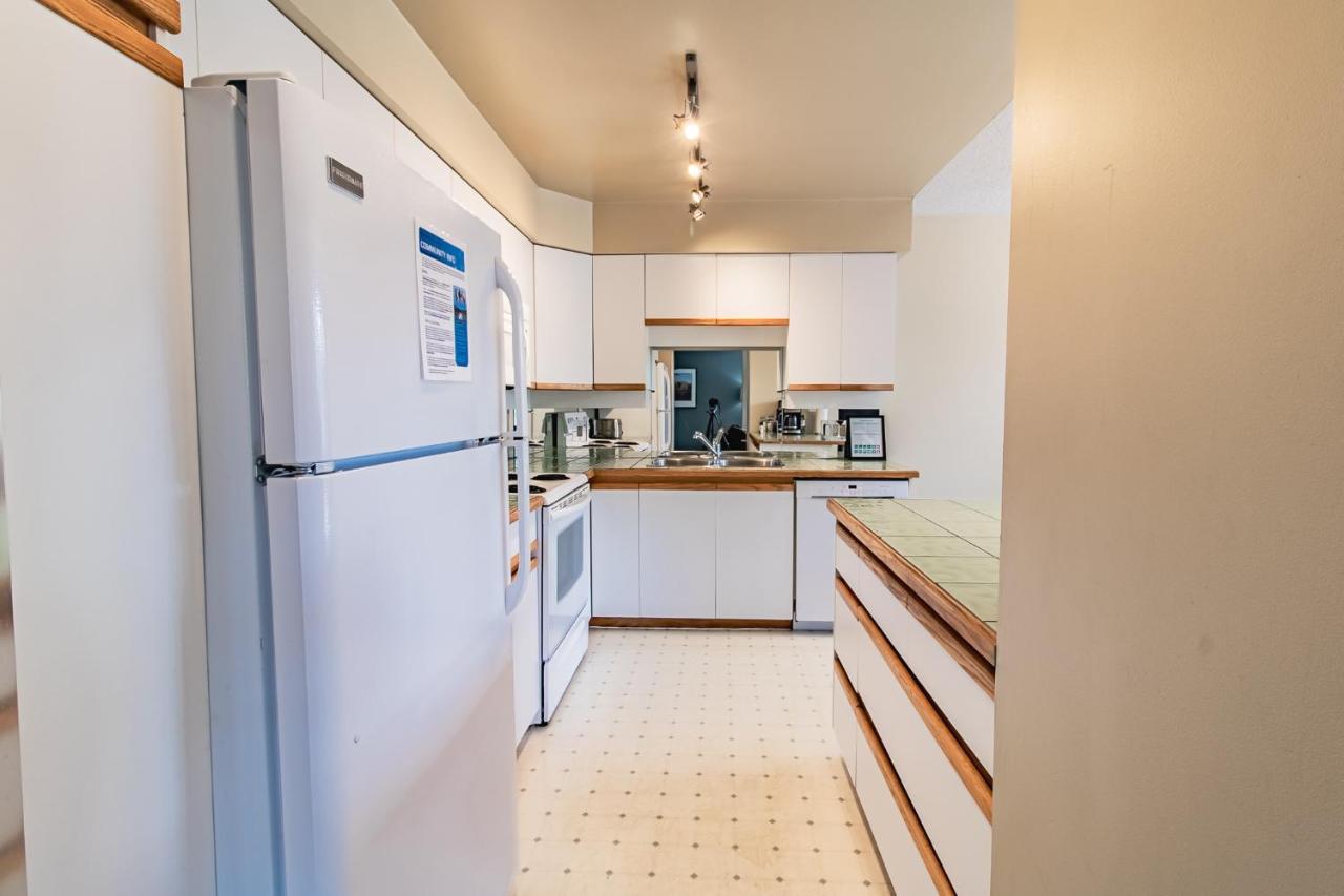 Snowbird Townhouses By Elevate Vacations วิสต์เลอร์ ภายนอก รูปภาพ